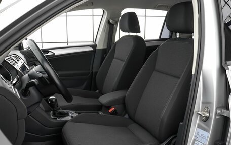 Volkswagen Tiguan II, 2020 год, 2 689 000 рублей, 10 фотография