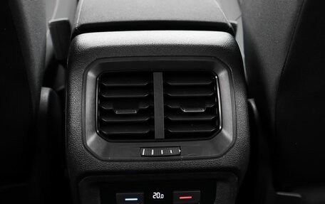 Volkswagen Tiguan II, 2020 год, 2 689 000 рублей, 18 фотография