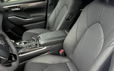 Toyota Highlander, 2026 год, 5 500 000 рублей, 8 фотография