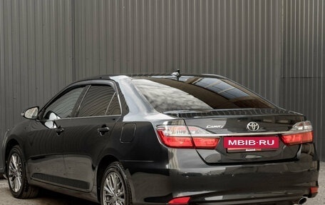Toyota Camry, 2017 год, 2 385 000 рублей, 5 фотография