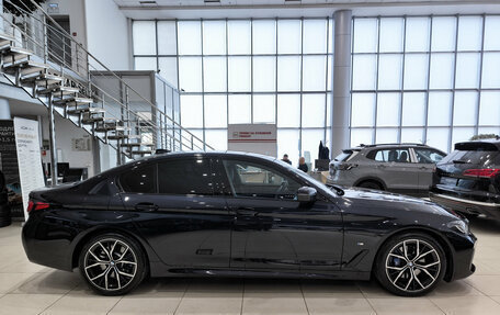 BMW 5 серия, 2021 год, 6 300 000 рублей, 8 фотография