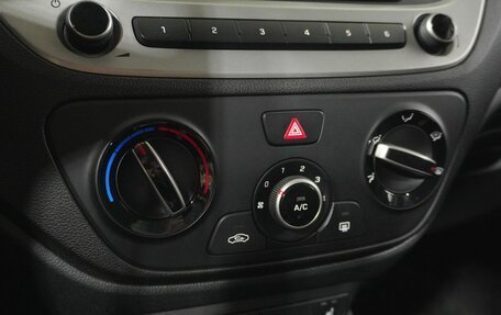 Hyundai Solaris II рестайлинг, 2017 год, 1 079 000 рублей, 13 фотография