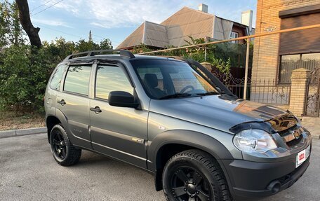 Chevrolet Niva I рестайлинг, 2017 год, 857 000 рублей, 4 фотография