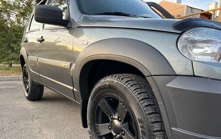 Chevrolet Niva I рестайлинг, 2017 год, 857 000 рублей, 17 фотография