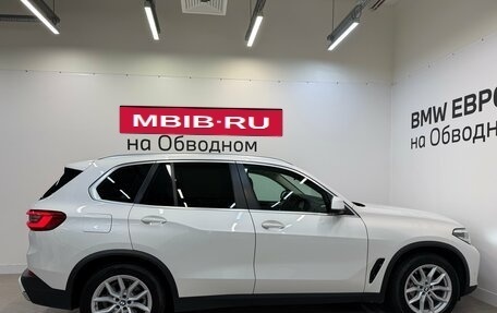BMW X5, 2019 год, 4 990 000 рублей, 6 фотография