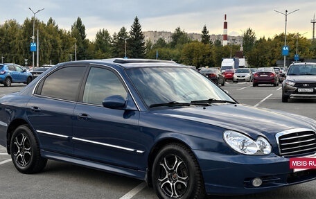 Hyundai Sonata IV рестайлинг, 2002 год, 389 000 рублей, 3 фотография