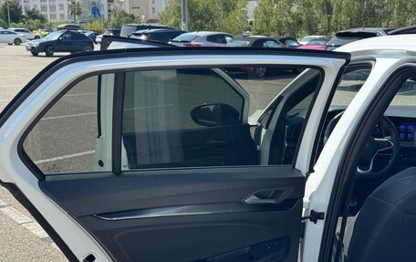 Volkswagen Golf VIII, 2022 год, 2 480 000 рублей, 14 фотография