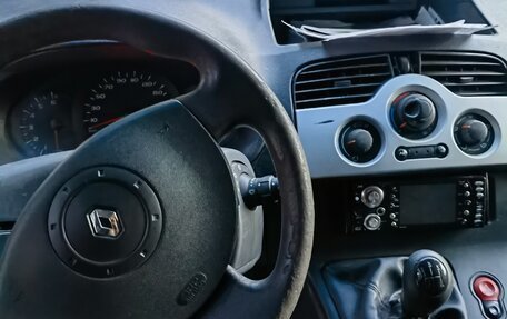 Renault Kangoo II рестайлинг, 2011 год, 649 000 рублей, 5 фотография