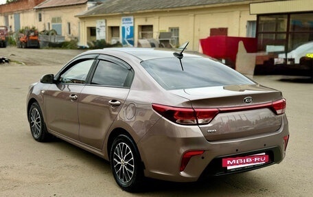 KIA Rio IV, 2018 год, 1 375 000 рублей, 4 фотография