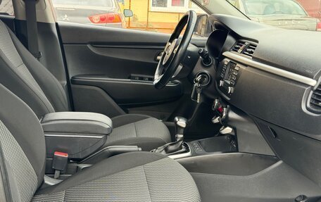 KIA Rio IV, 2018 год, 1 375 000 рублей, 9 фотография
