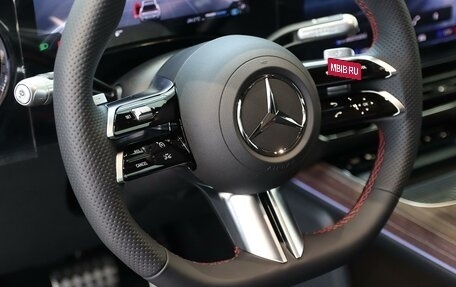 Mercedes-Benz GLB, 2026 год, 7 700 000 рублей, 11 фотография