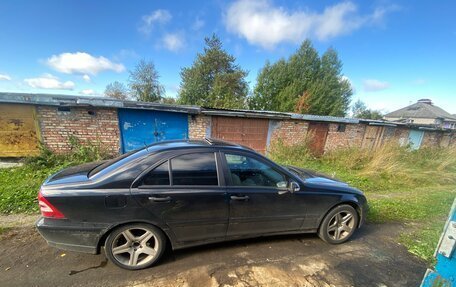 Mercedes-Benz C-Класс, 2006 год, 600 000 рублей, 4 фотография