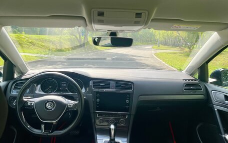 Volkswagen Golf VII, 2018 год, 1 990 000 рублей, 9 фотография