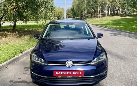 Volkswagen Golf VII, 2018 год, 1 990 000 рублей, 6 фотография