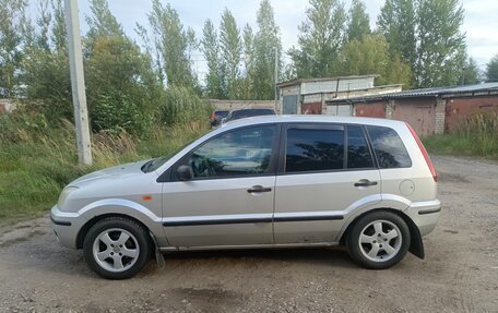 Ford Fusion I, 2002 год, 350 000 рублей, 2 фотография