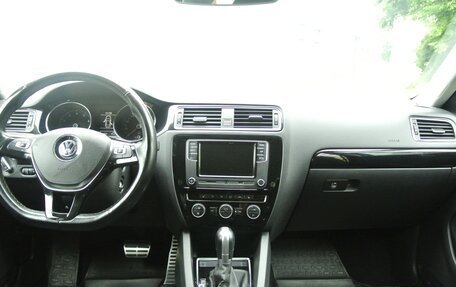 Volkswagen Jetta VI, 2018 год, 1 200 000 рублей, 13 фотография