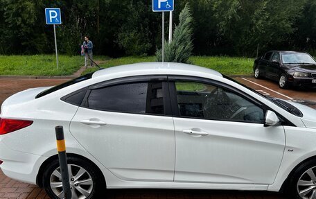 Hyundai Solaris II рестайлинг, 2011 год, 600 000 рублей, 3 фотография