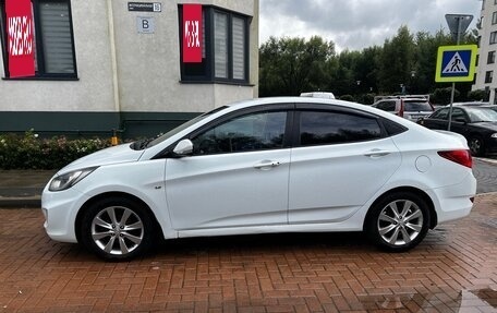 Hyundai Solaris II рестайлинг, 2011 год, 600 000 рублей, 4 фотография