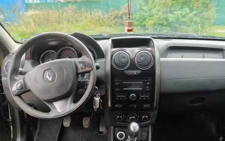 Renault Duster I рестайлинг, 2015 год, 110 000 рублей, 5 фотография
