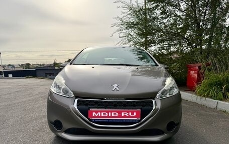 Peugeot 208 II, 2013 год, 835 000 рублей, 2 фотография