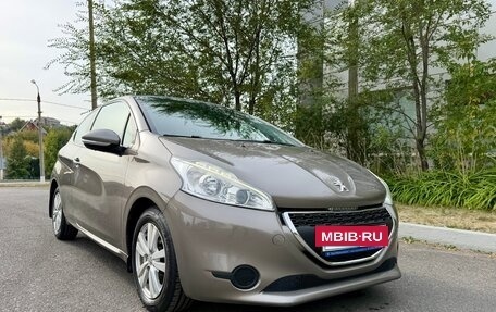 Peugeot 208 II, 2013 год, 835 000 рублей, 3 фотография