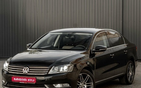Volkswagen Passat B7, 2011 год, 930 000 рублей, 1 фотография