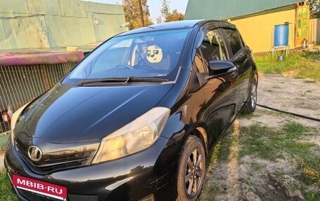 Toyota Vitz, 2013 год, 800 000 рублей, 6 фотография