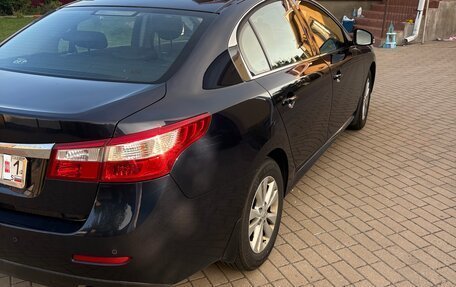 Renault Latitude I, 2013 год, 930 000 рублей, 3 фотография