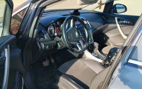 Opel Astra J, 2010 год, 670 000 рублей, 5 фотография