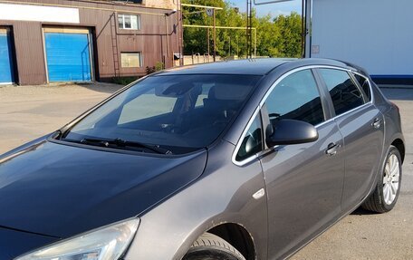 Opel Astra J, 2010 год, 670 000 рублей, 4 фотография