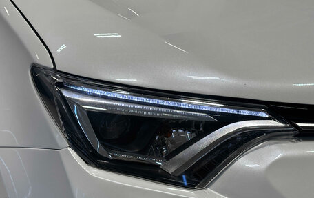 Toyota RAV4, 2017 год, 2 470 000 рублей, 4 фотография
