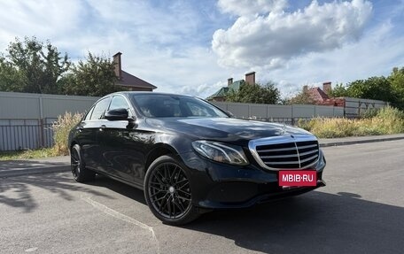 Mercedes-Benz E-Класс, 2017 год, 2 750 000 рублей, 1 фотография