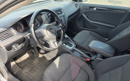 Volkswagen Jetta VI, 2014 год, 1 300 000 рублей, 10 фотография