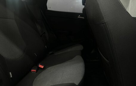 Hyundai Solaris II рестайлинг, 2012 год, 869 999 рублей, 17 фотография