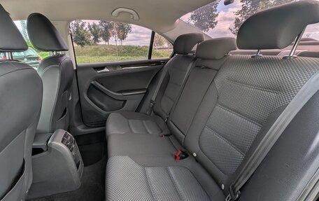 Volkswagen Jetta VI, 2014 год, 890 000 рублей, 22 фотография