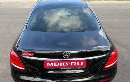 Mercedes-Benz E-Класс, 2017 год, 2 750 000 рублей, 5 фотография