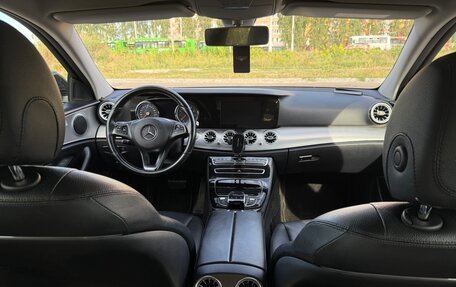 Mercedes-Benz E-Класс, 2017 год, 2 750 000 рублей, 16 фотография