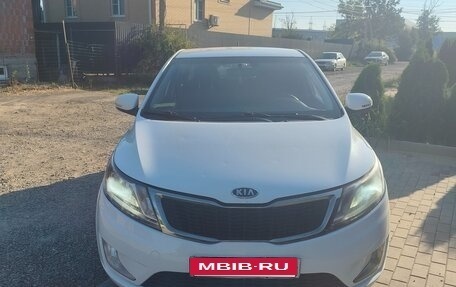 KIA Rio III рестайлинг, 2012 год, 700 000 рублей, 2 фотография