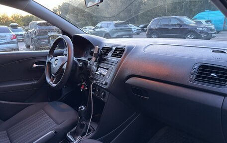 Volkswagen Polo VI (EU Market), 2018 год, 1 100 000 рублей, 18 фотография