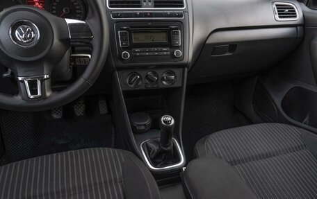 Volkswagen Polo VI (EU Market), 2012 год, 749 000 рублей, 18 фотография
