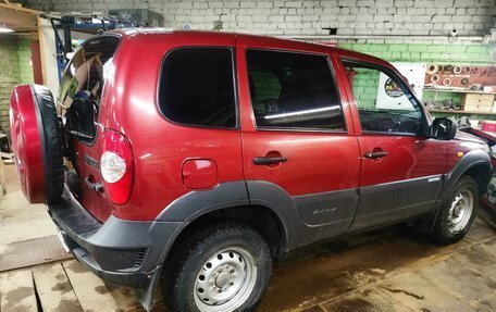 Chevrolet Niva I рестайлинг, 2012 год, 650 000 рублей, 3 фотография