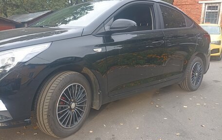 Hyundai Solaris II рестайлинг, 2021 год, 2 000 000 рублей, 13 фотография