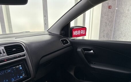 Volkswagen Polo VI (EU Market), 2015 год, 965 000 рублей, 26 фотография