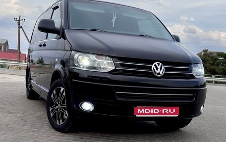 Volkswagen Multivan T5, 2010 год, 2 800 000 рублей, 1 фотография