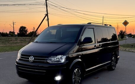 Volkswagen Multivan T5, 2010 год, 2 800 000 рублей, 2 фотография