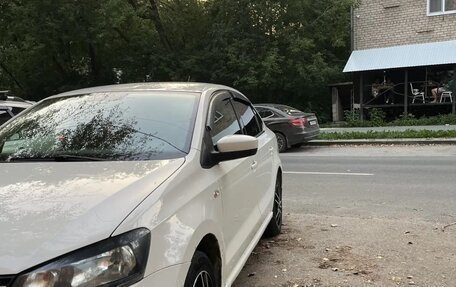 Volkswagen Polo VI (EU Market), 2013 год, 615 000 рублей, 2 фотография