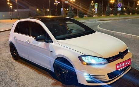 Volkswagen Golf GTI VII, 2017 год, 2 170 000 рублей, 9 фотография