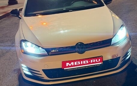 Volkswagen Golf GTI VII, 2017 год, 2 170 000 рублей, 11 фотография