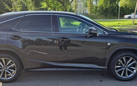 Lexus RX IV рестайлинг, 2019 год, 3 990 000 рублей, 4 фотография
