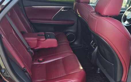 Lexus RX IV рестайлинг, 2019 год, 3 990 000 рублей, 15 фотография